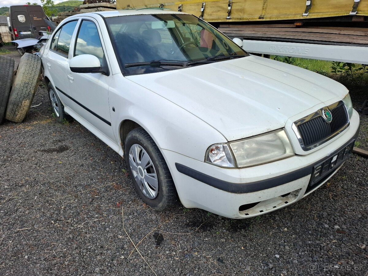 Skoda Octavia 2010 tdi rozpredam - 2