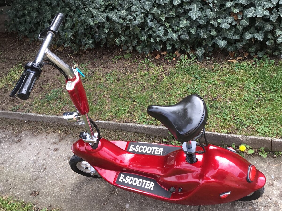ELEKTRICKÝ SCOOTER - 2