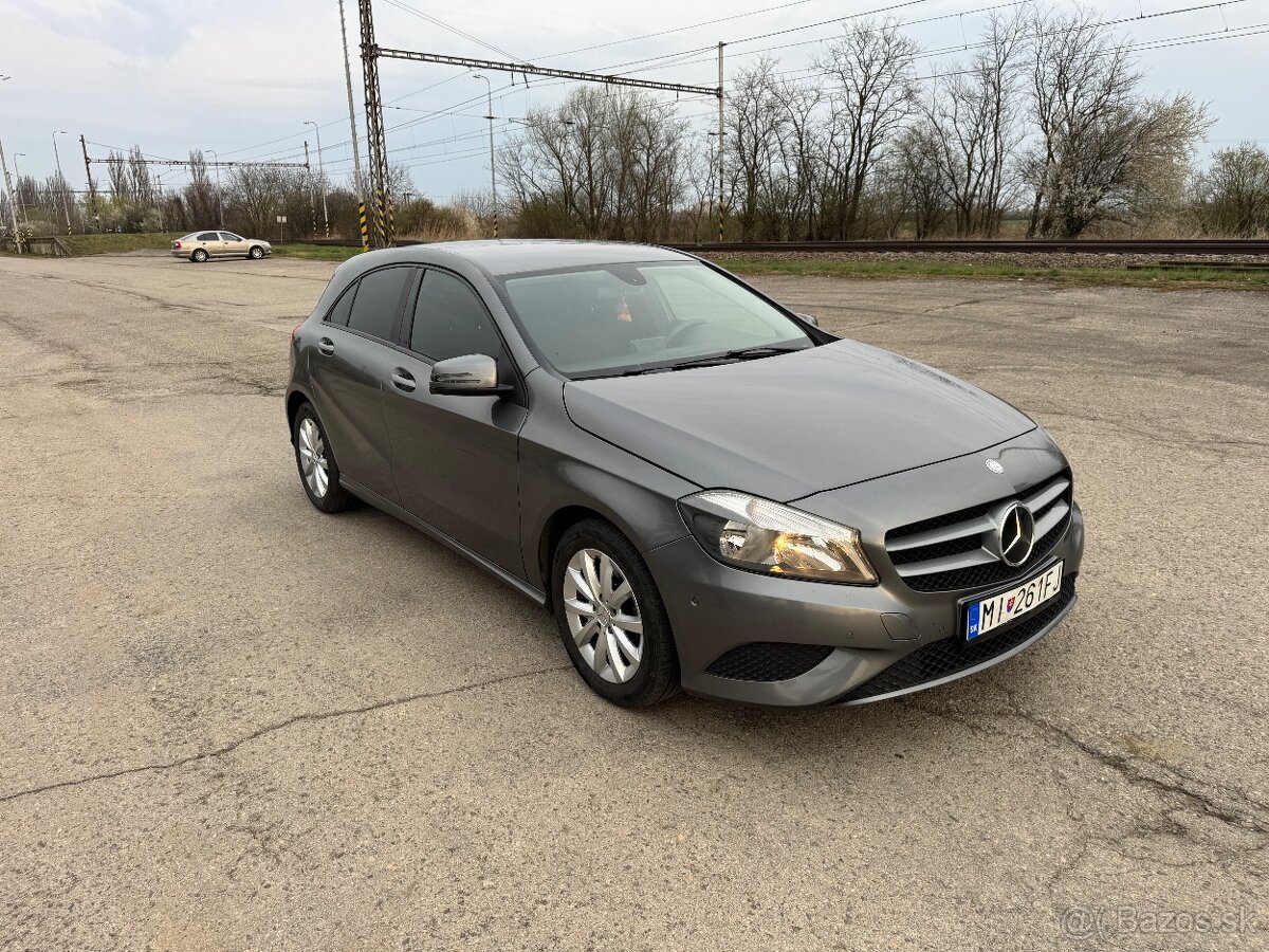 Mercedes-Benz A180 - 2
