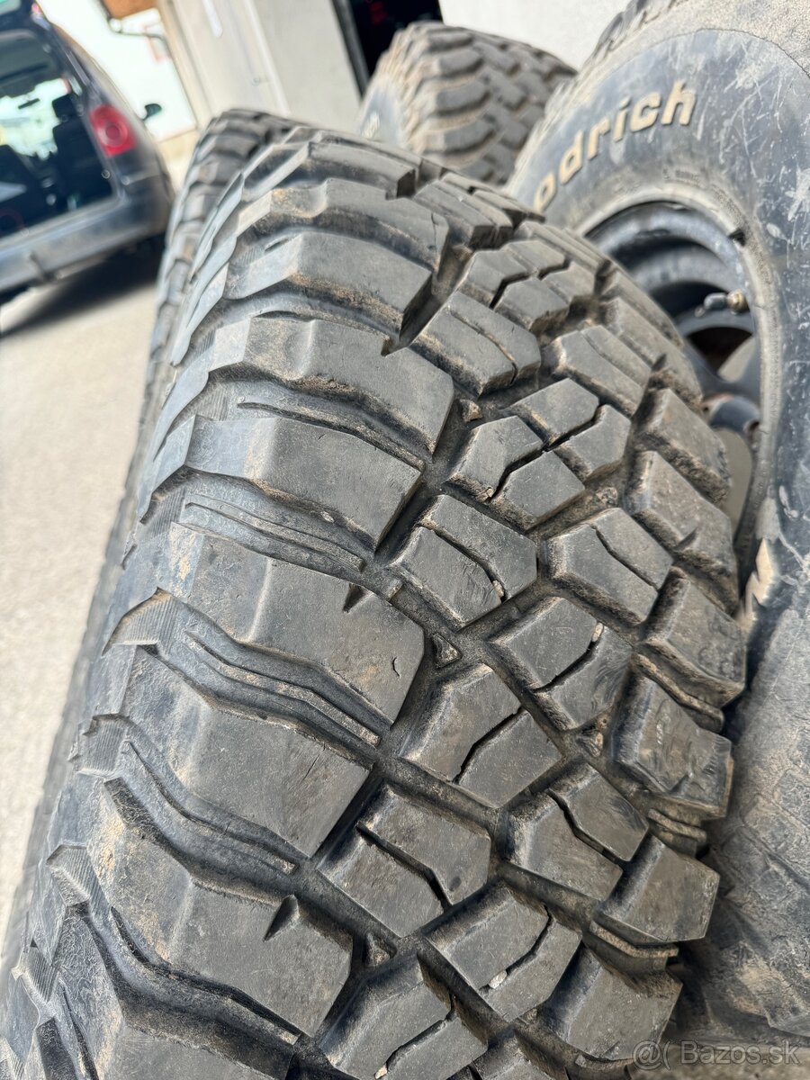 33x12,5 r15 - 2