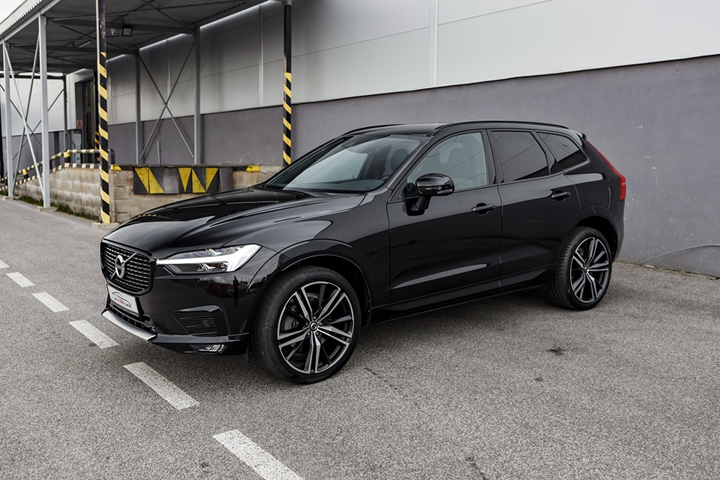 Volvo XC60 2.0 B5 mHEV R-Design AWD AT8 03/2021 - 2