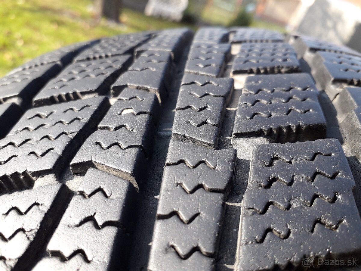 225/70 r15C zimne pneumatiky - 2