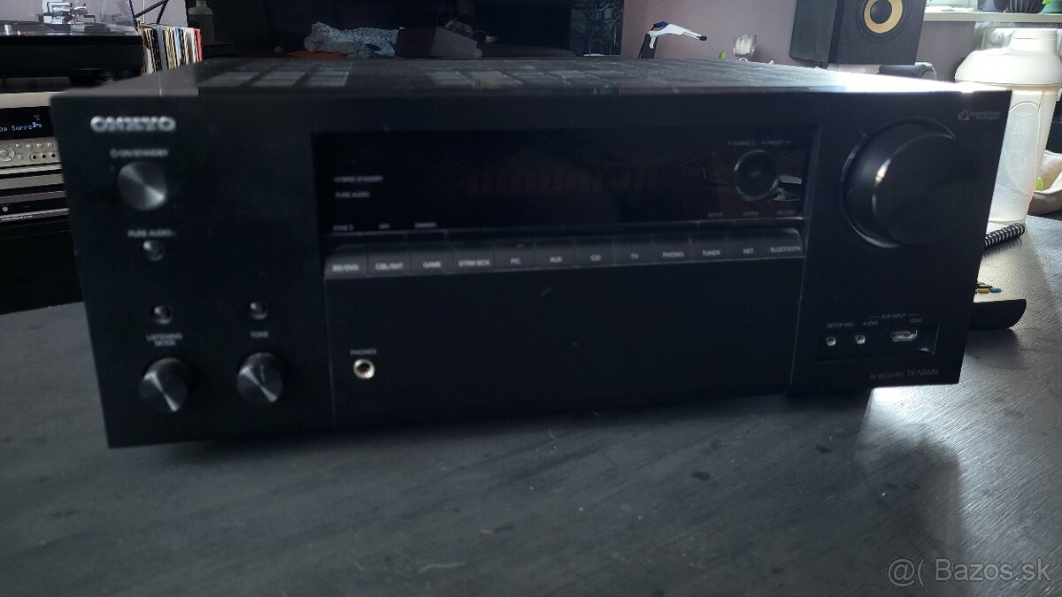 Predám Onkyo TX-NR686 - 2