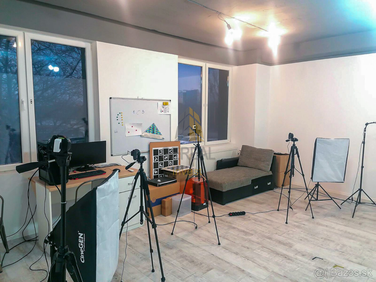 Moderné komerčné a administratívne priestory | Exkluzívne | - 2