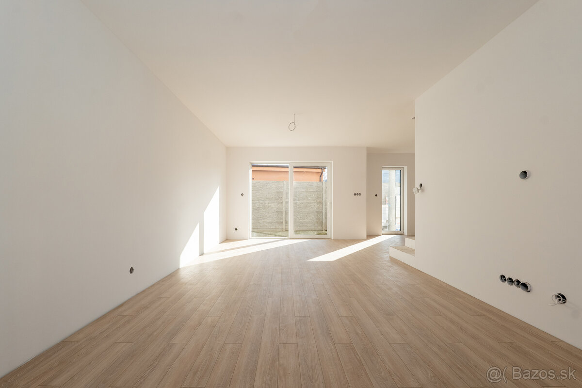 Moderné bývanie s vnútroparkom | 4-izbový dom | Haniska - 2