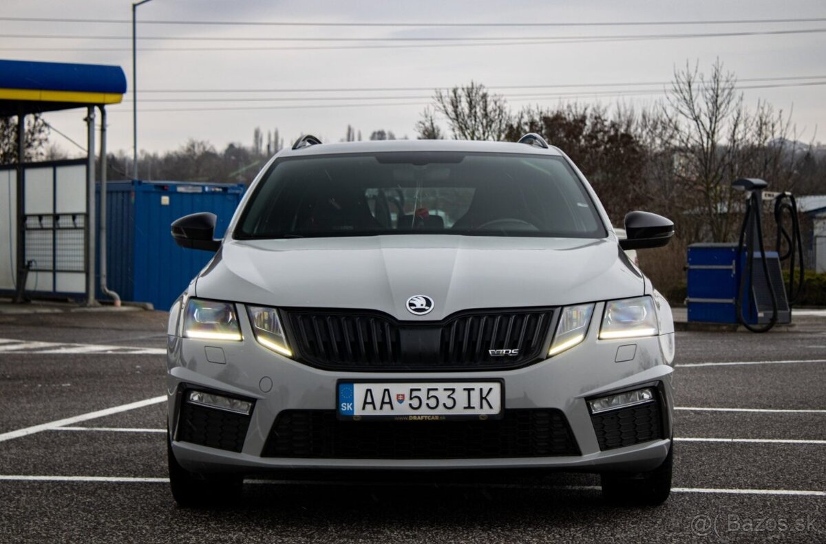 Škoda Octavia Combi 2.0 TDI RS DSG - 2