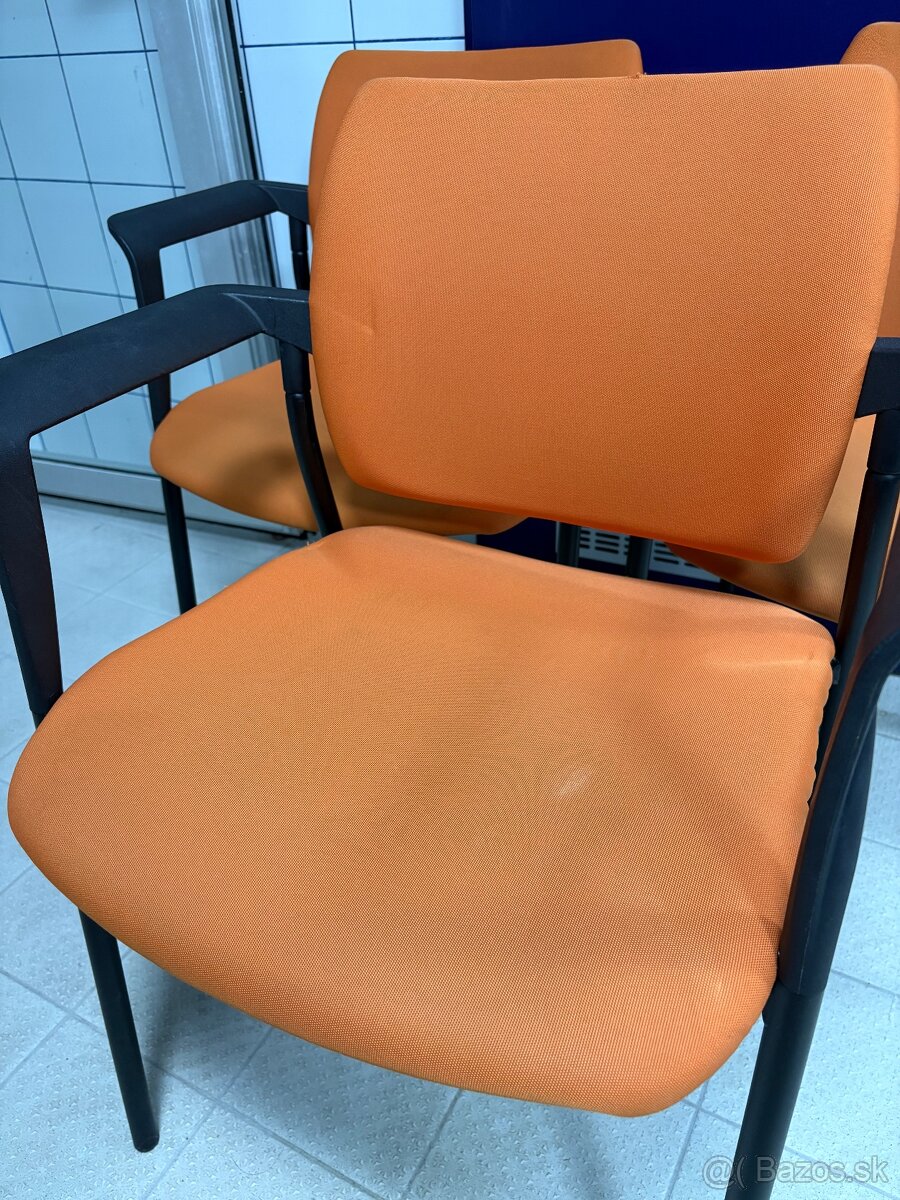 Stolicka oranzova latkova - 2