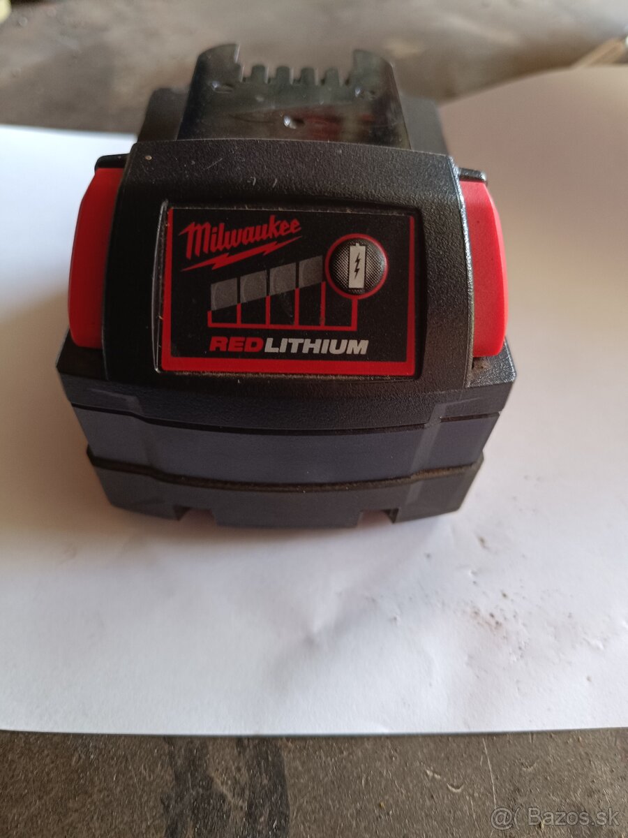 BateriaMilwaukee M18 bateria nova - 2