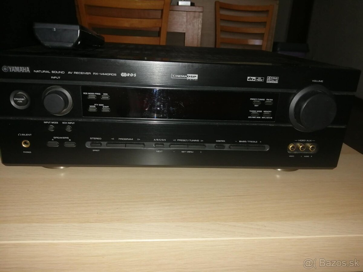 Receiver-Yamaha-RX-V440 - 2