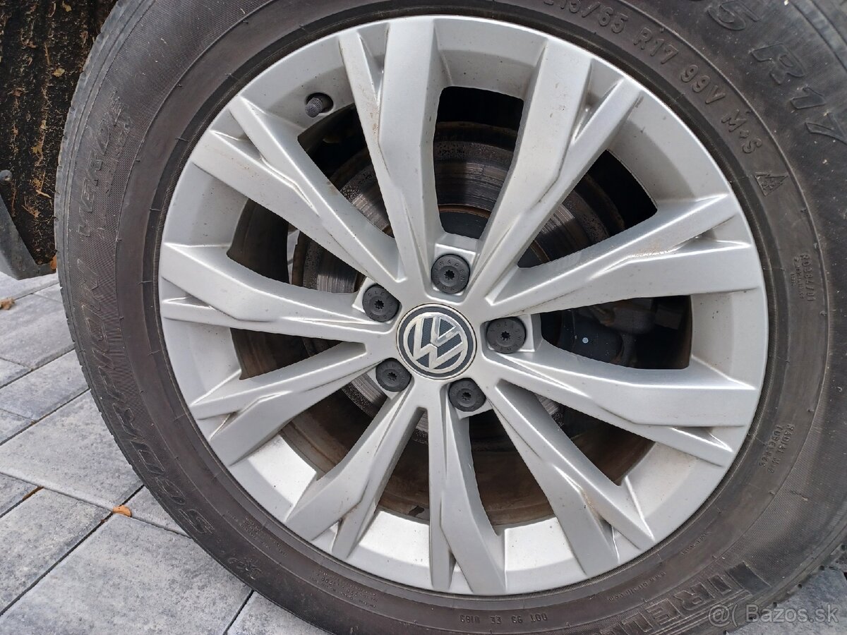 215/65 R 17 komplet celoročne - 2