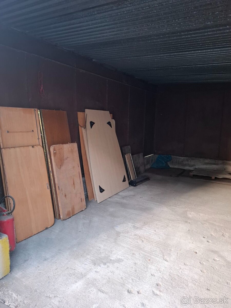 Na prenájom garáž v BnB pri aut.stanici - 2