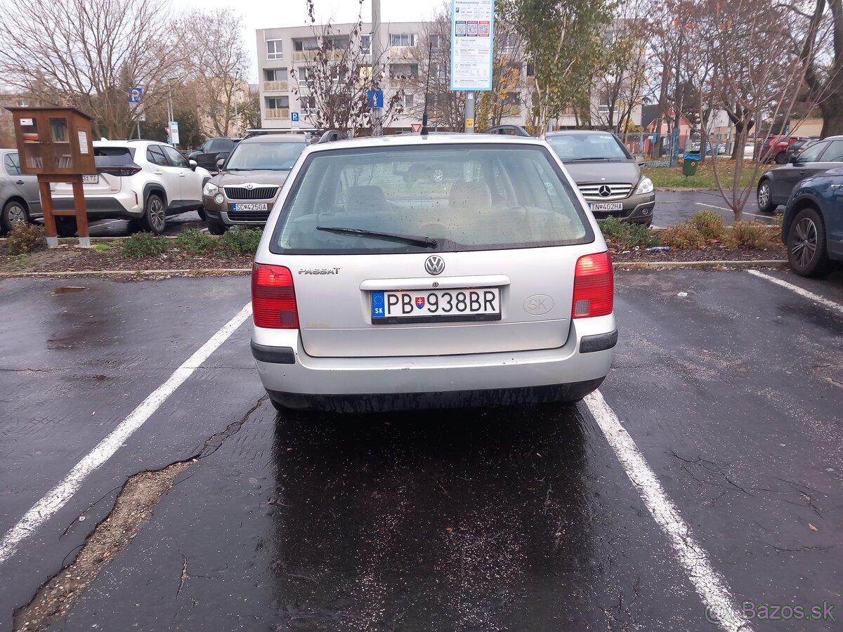 Predám Volkswagen Passat Combi 1.6 benzín - 2