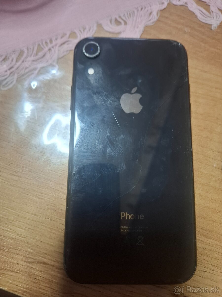 Predam Iphone XR na diely - 2