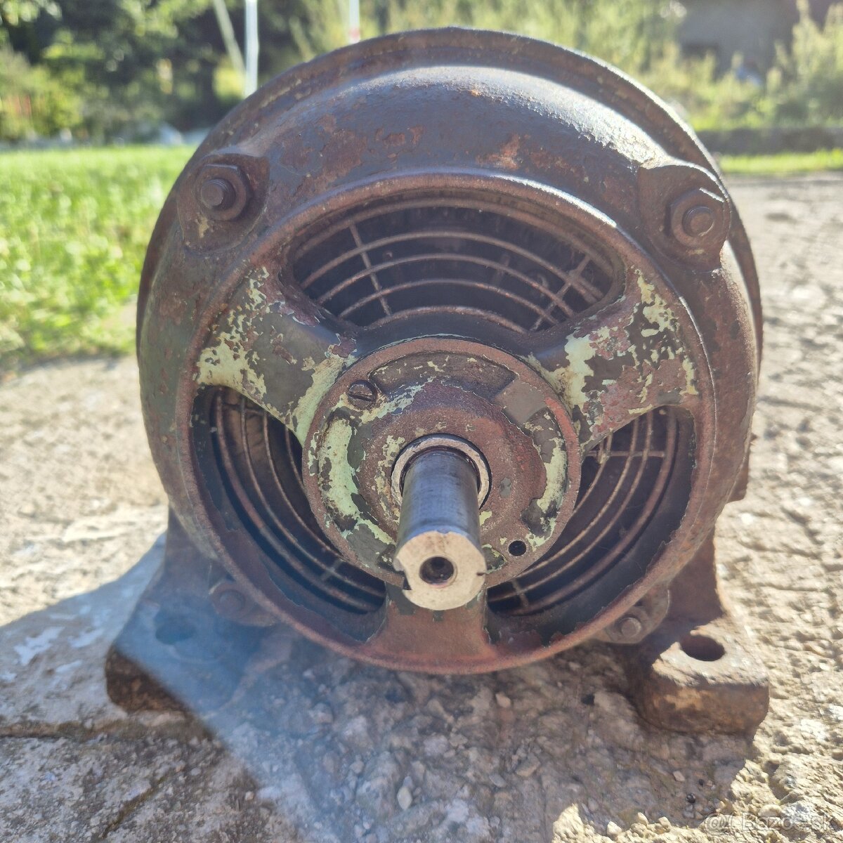 Elektromotor MEZ 0,8 kW - 1415 ot/min - 2