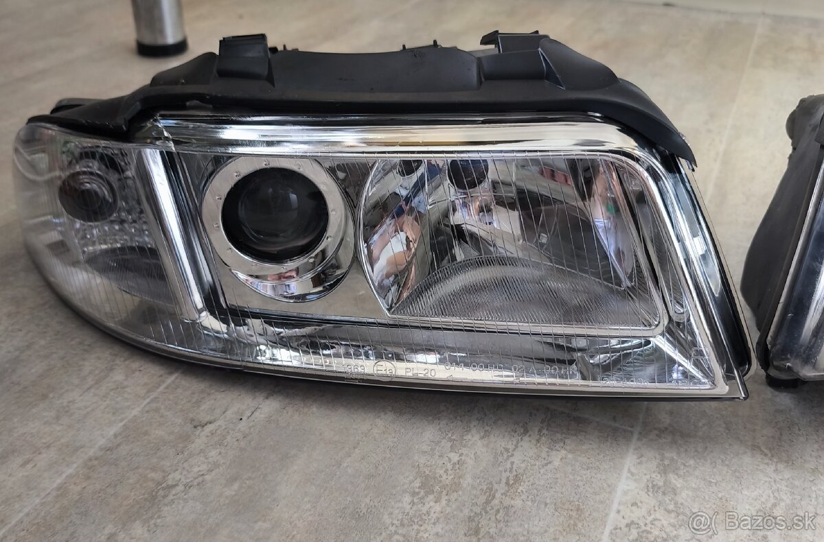 Audi A4 B5 svetla - 2