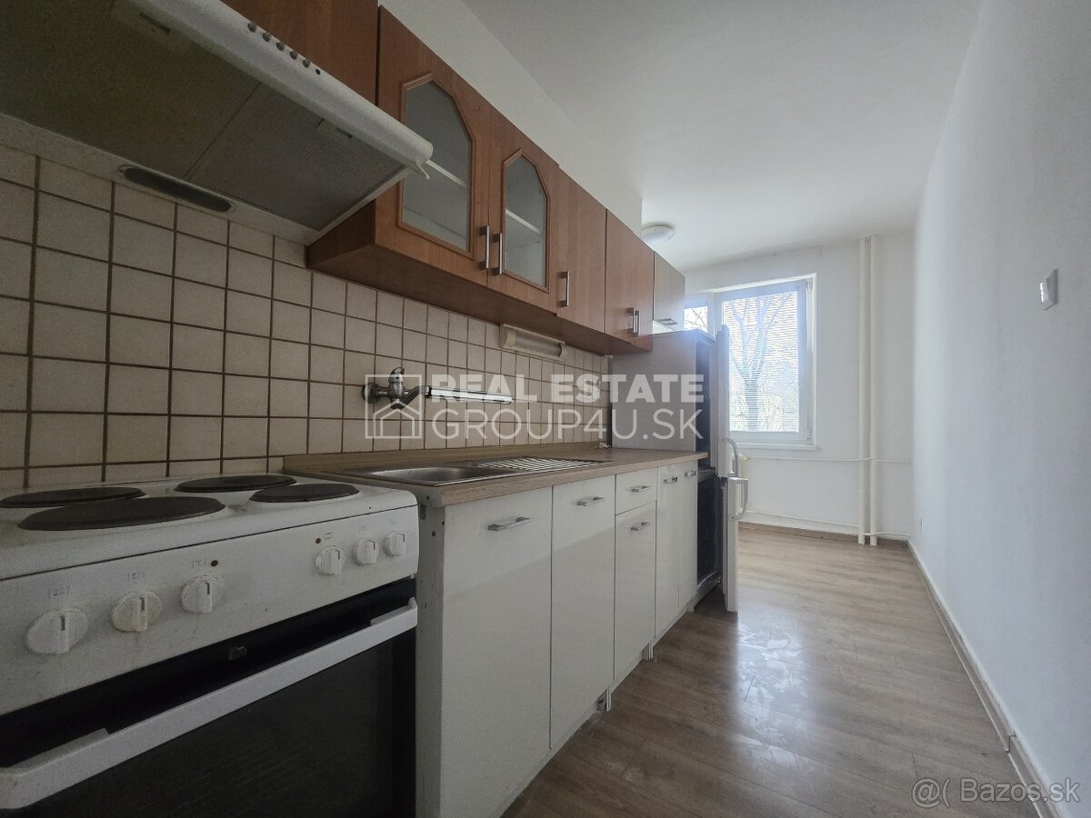 PRENÁJOM: 2 IZBOVÝ BYT S BALKÓNOM - PÚCHOV - 2