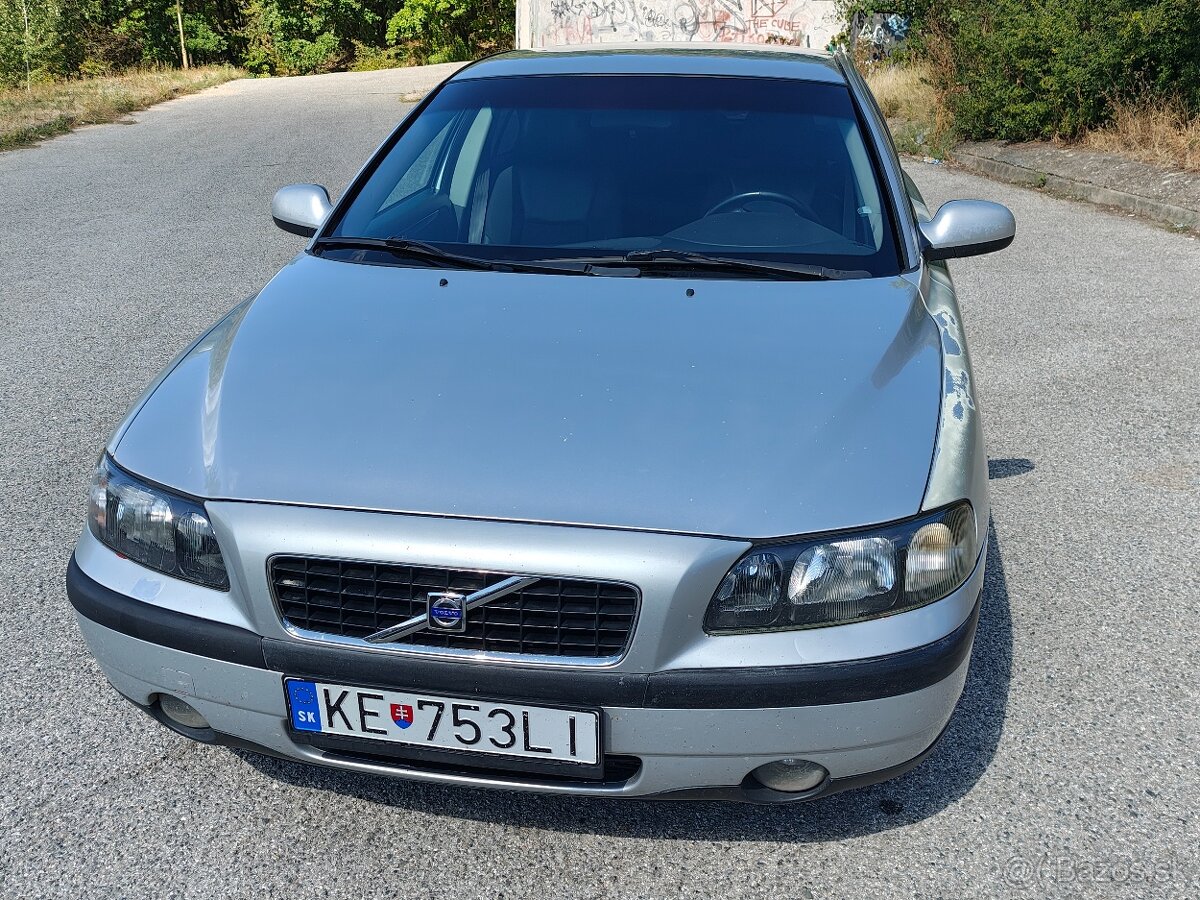 Volvo S60 2,4T manuál 5st. - 2