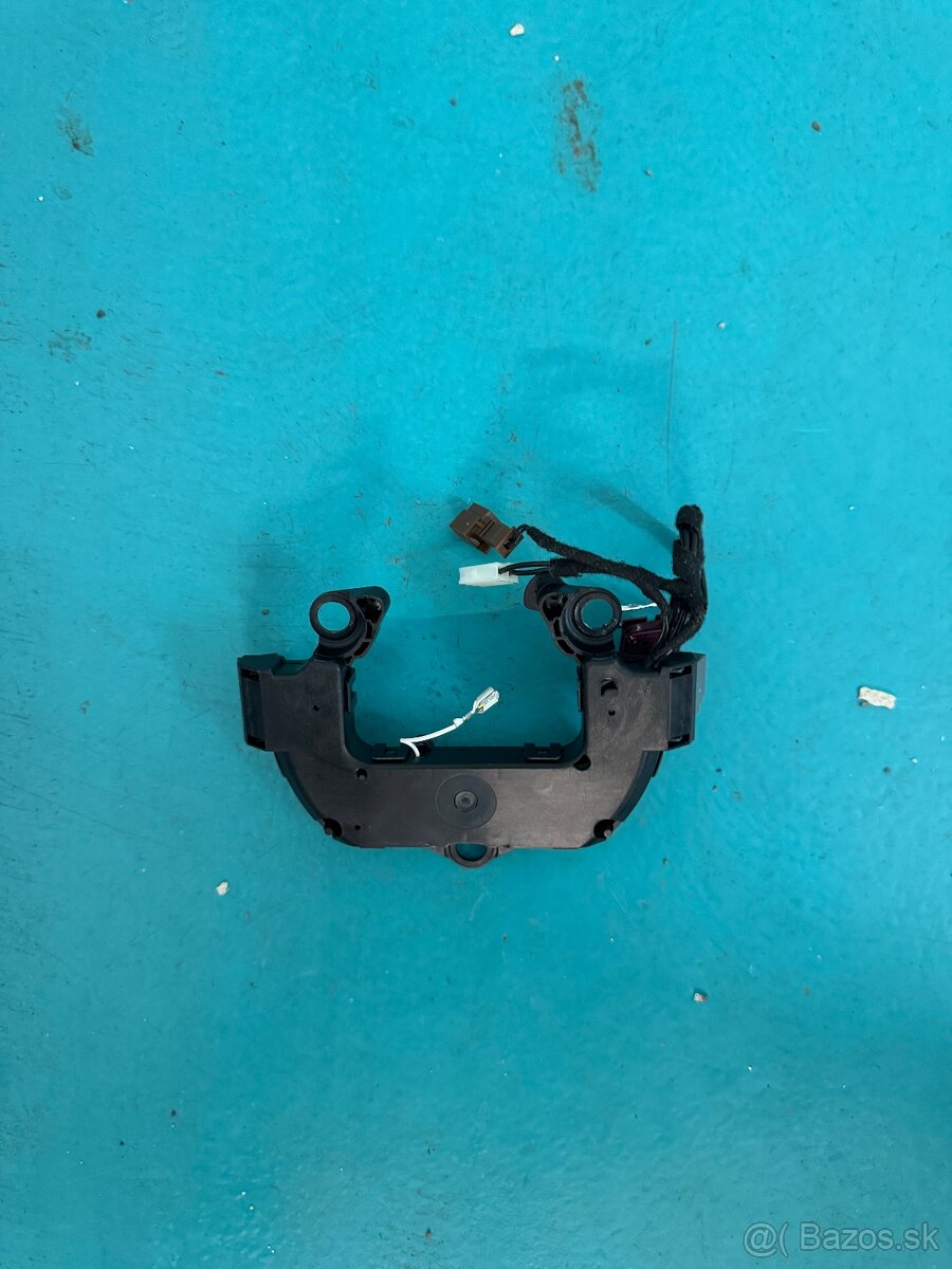 Kruzok pod volant Mercedes S classe - 2