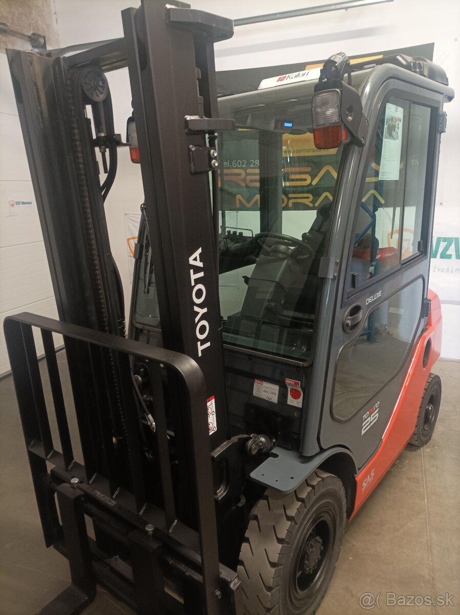 Vysokozdvižný vozík Toyota Deluxe 25 s klimatizací - 2