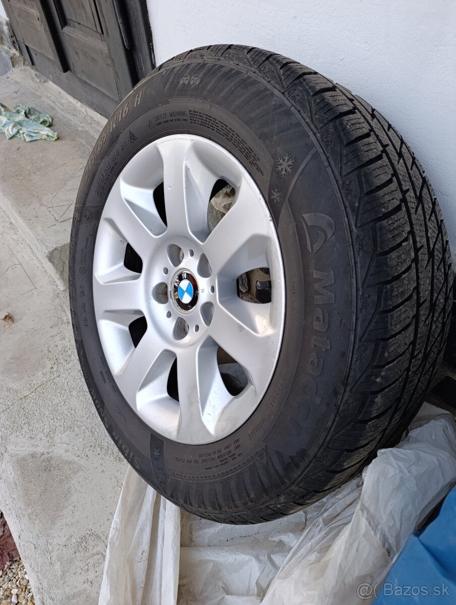 Originál elektróny BMW 525D 215/65 R16 zimne - 2
