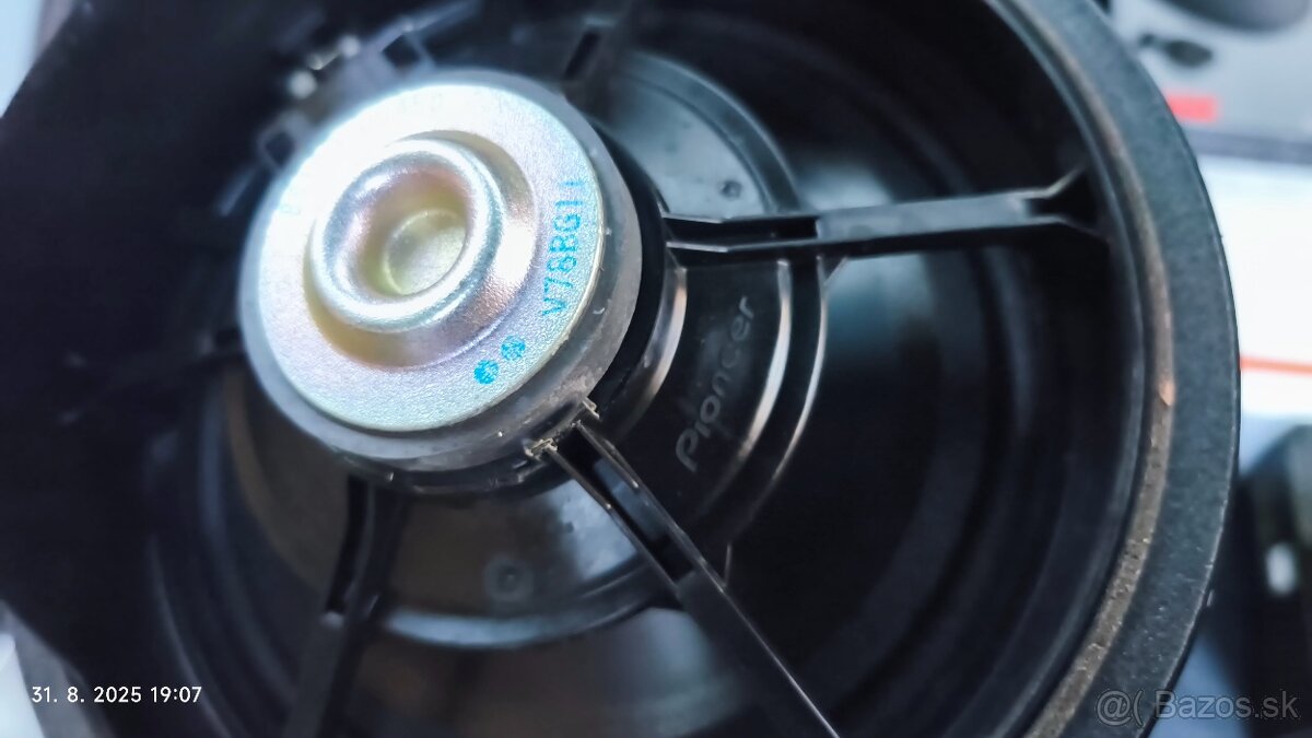 Original Toyota Corolla TS repro Pioneer - 2