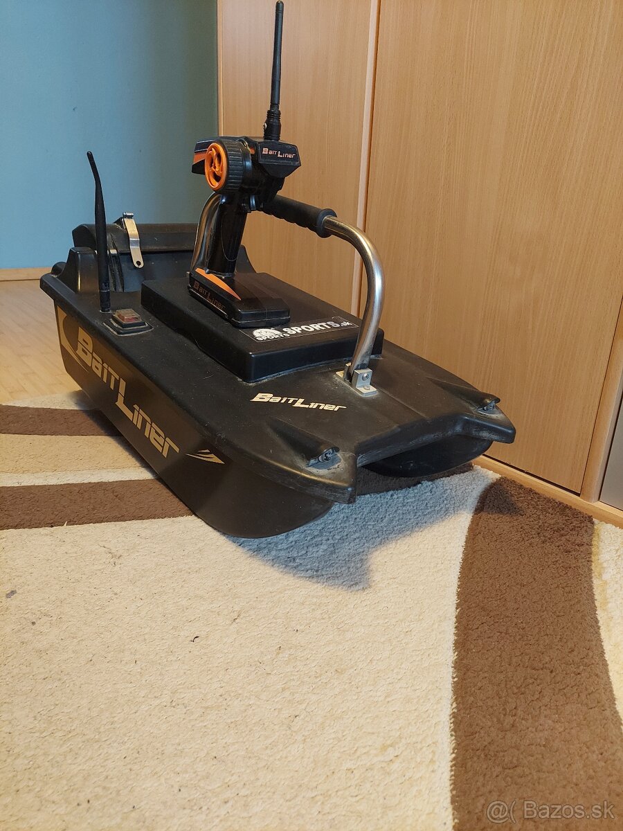 Zavážacia loďka Bait Liner - 2