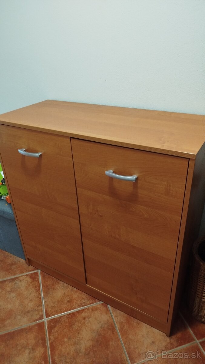 Komoda - 2