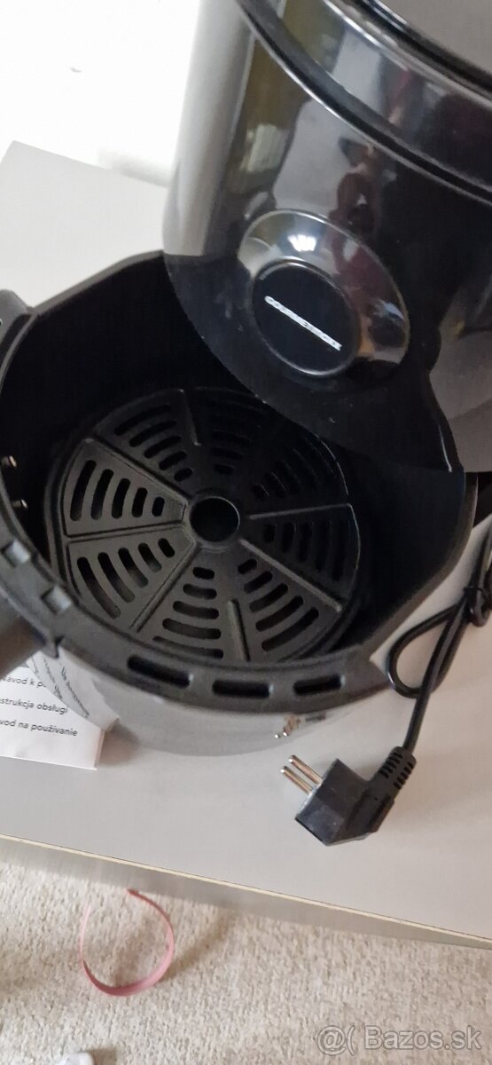 Teplovzdušná fritéza - 2
