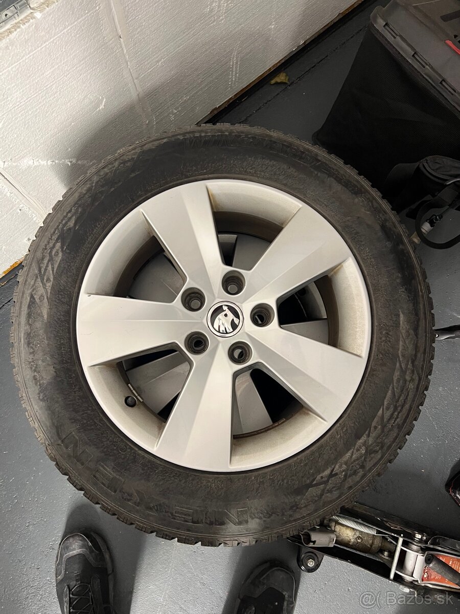 ZÁNOVNÉ ZIMNÉ 5x112 215/60 R16 - 2