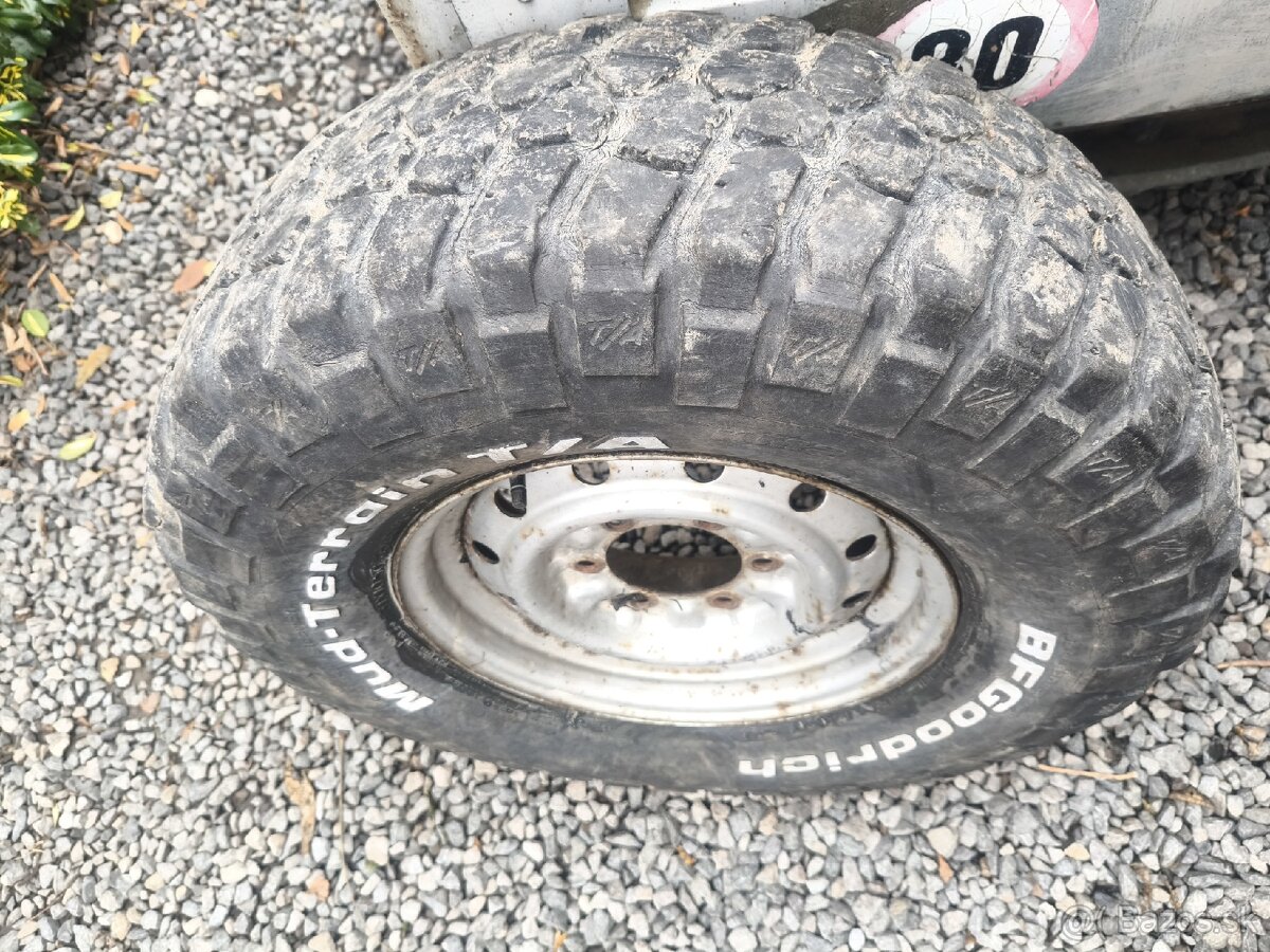 31x10.5 R15 rezerva 6x139.7 - 2