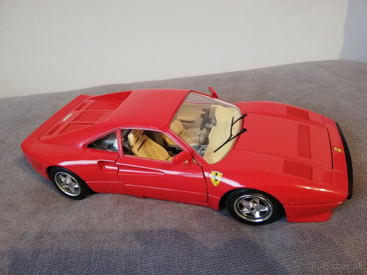 1:18 FERRARI GTO bburago - 2