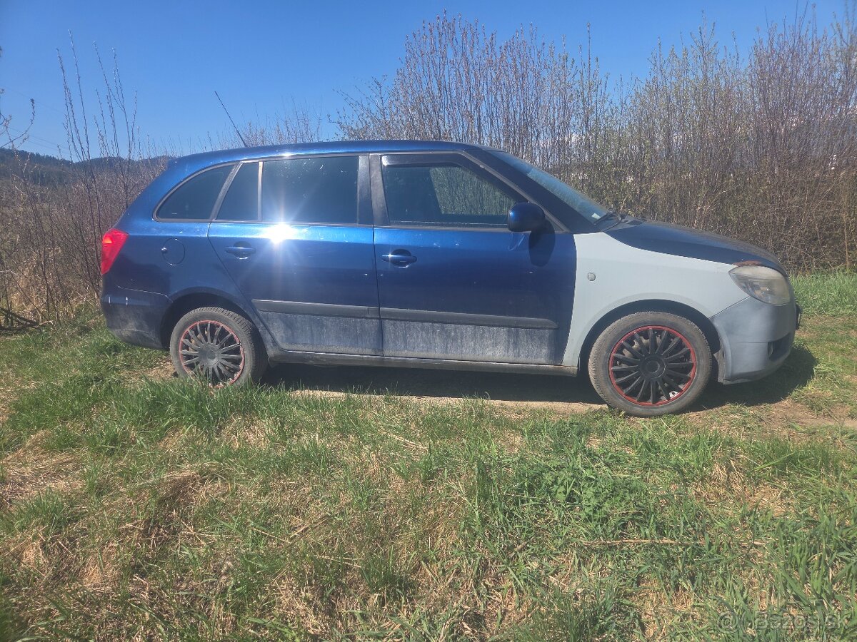 Predám Škoda fabia 2 combi 1.2 htp - 2