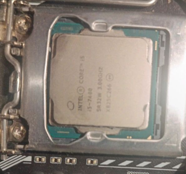 Intel Core i5-7400 – 4-jadrový procesor 3.0ghz - 2