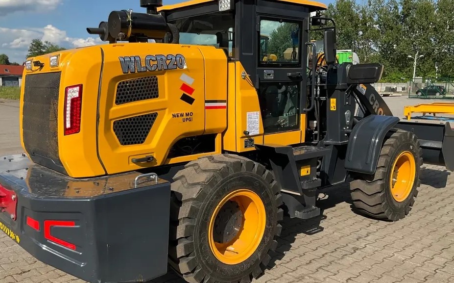 Kĺbový nakldač 20L, nakladač - 2