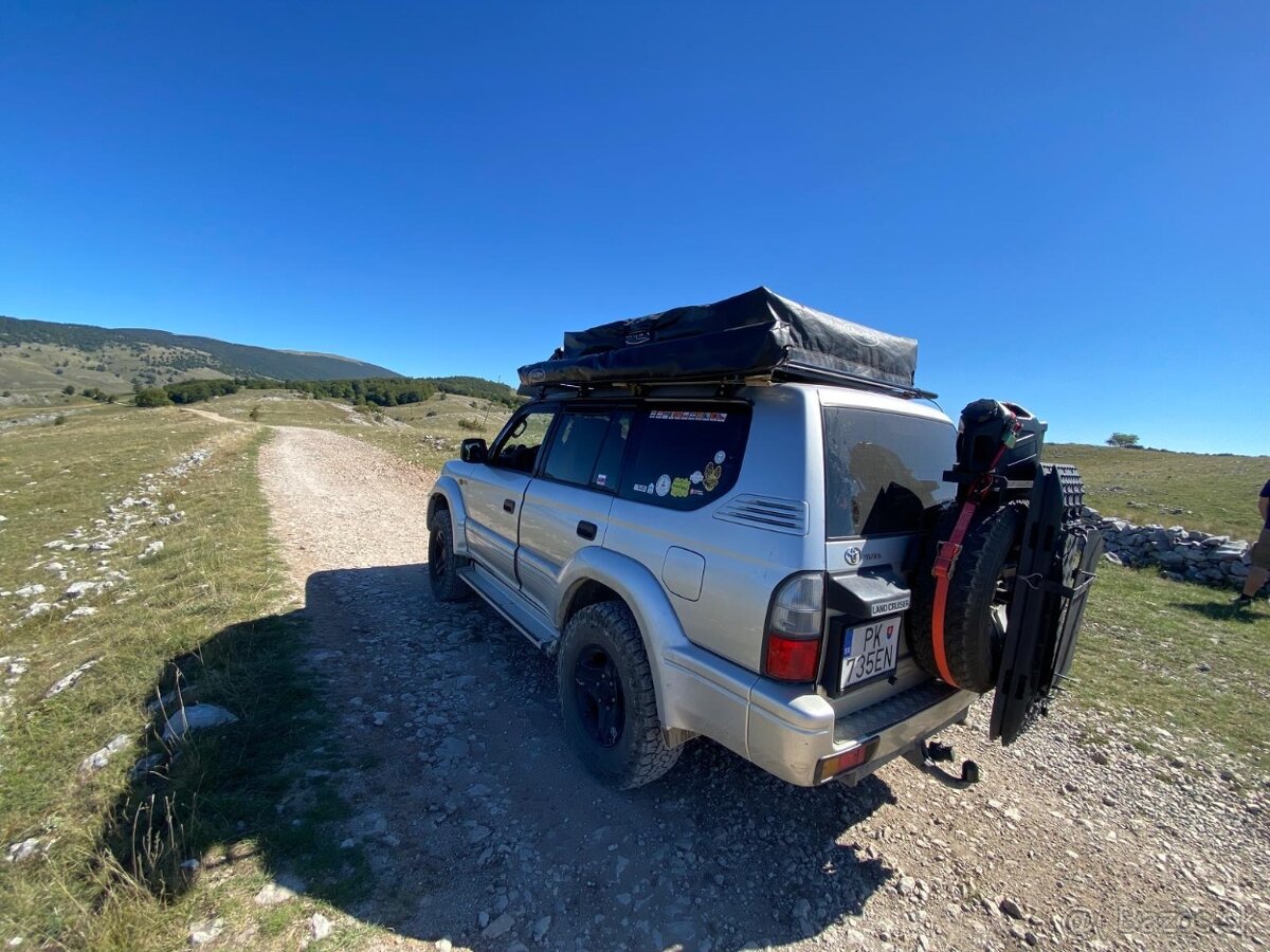 Toyota Landcruiser - 2