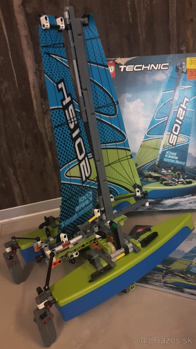Lego Technic 42105 - Katamarán TOP stav - 2