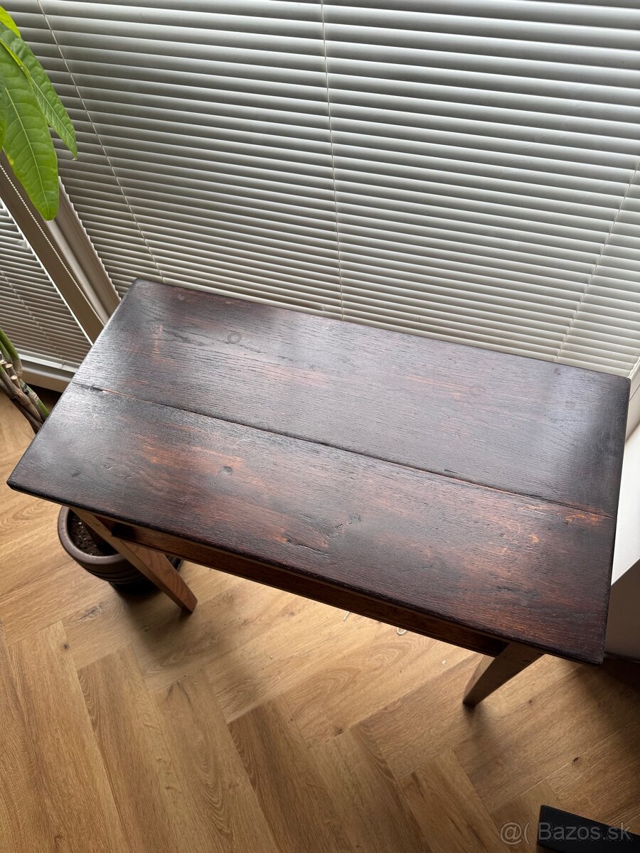 Starožitný príručný stolík - 2