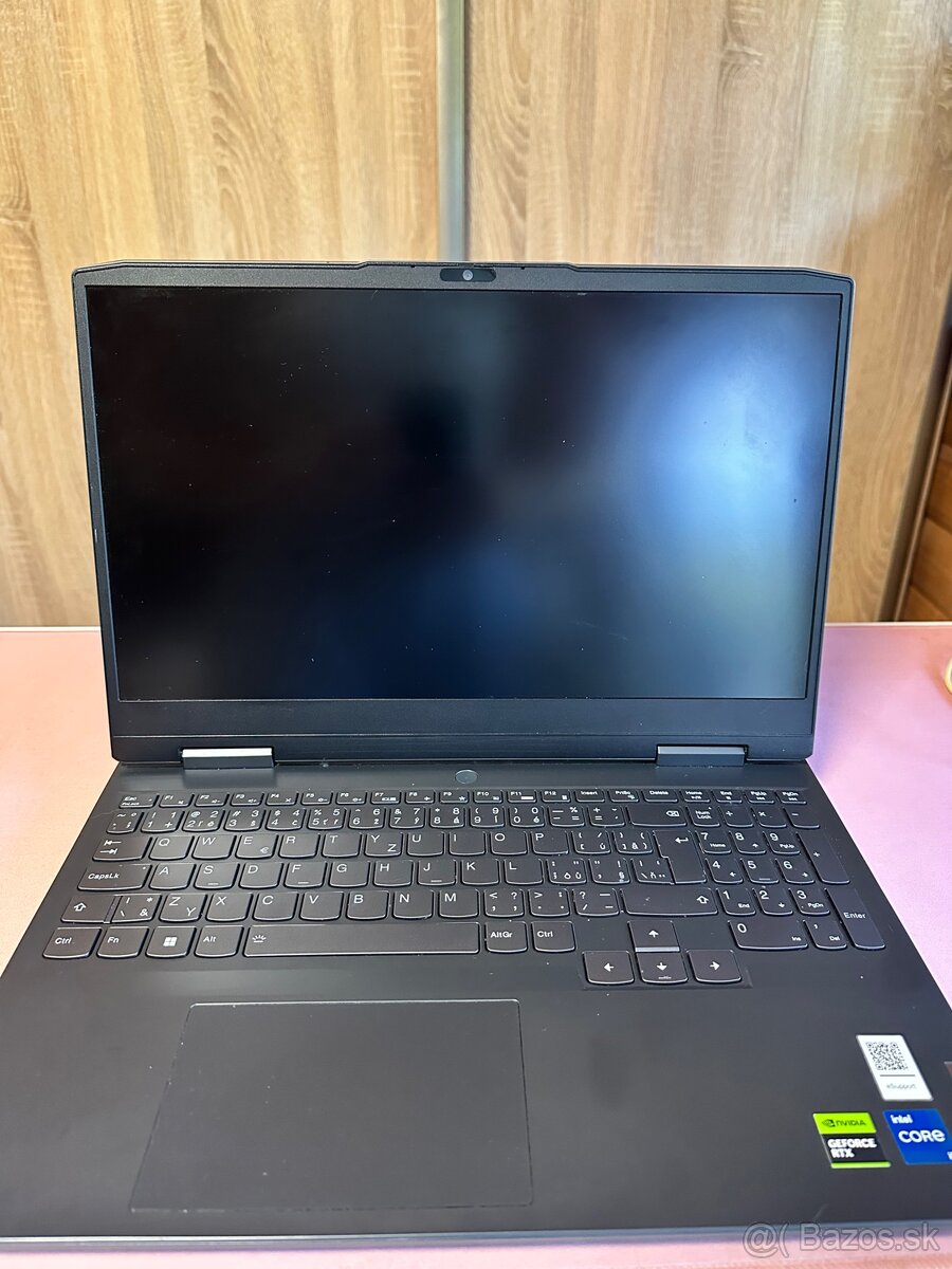 Lenovo IdeaPad Gaming 3 15IAH7 - 2