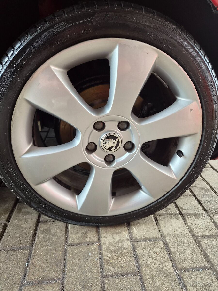 5x112 r18 škoda luna predam/vymenim - 2