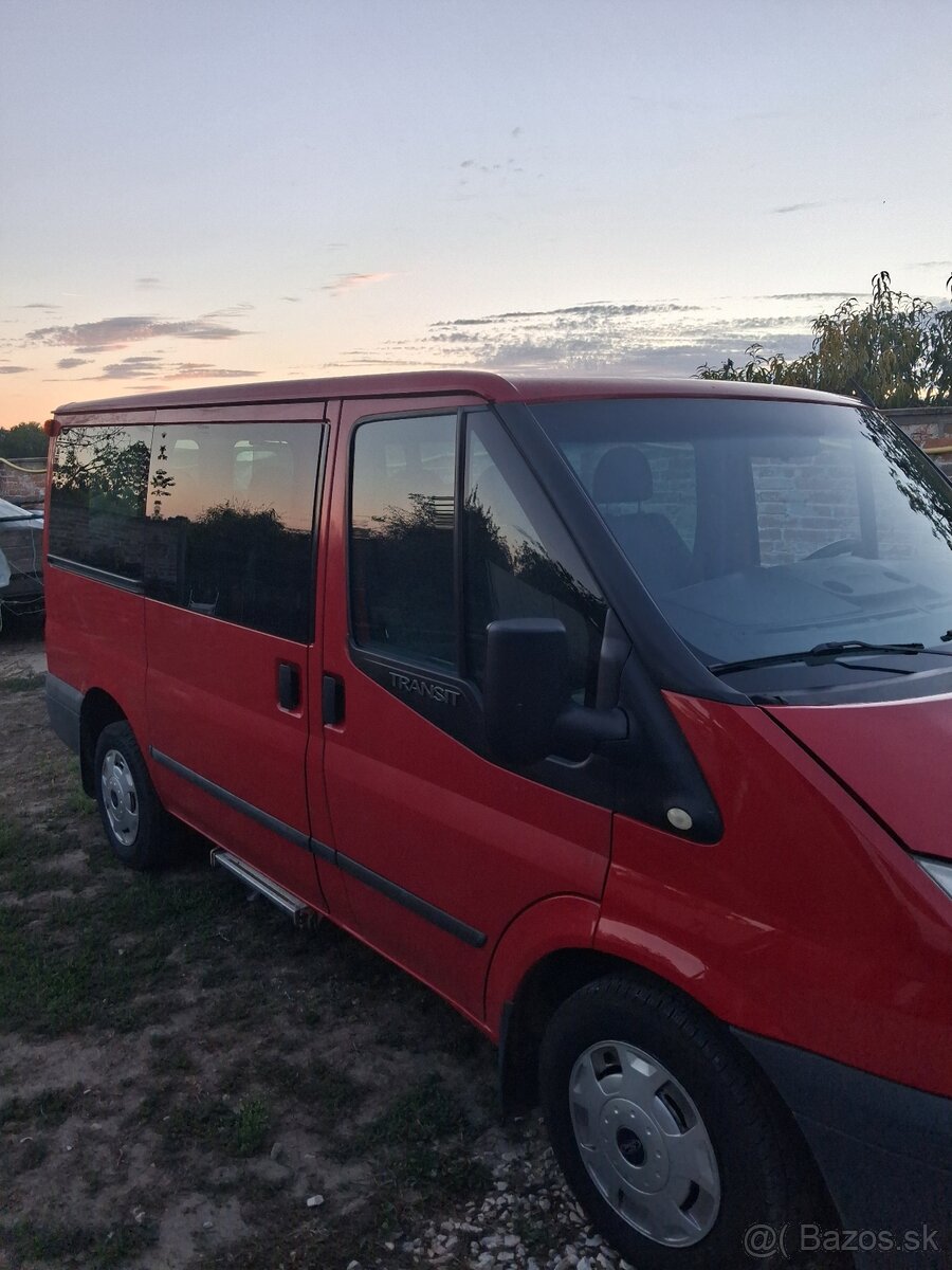 Ford Transit 9-miestny mikrobus - 2