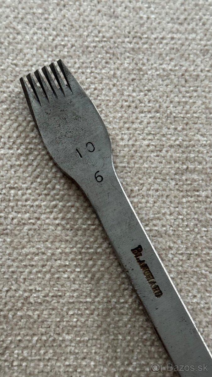 Dierovač na stehy Vergez Blanchard č.10 - 2