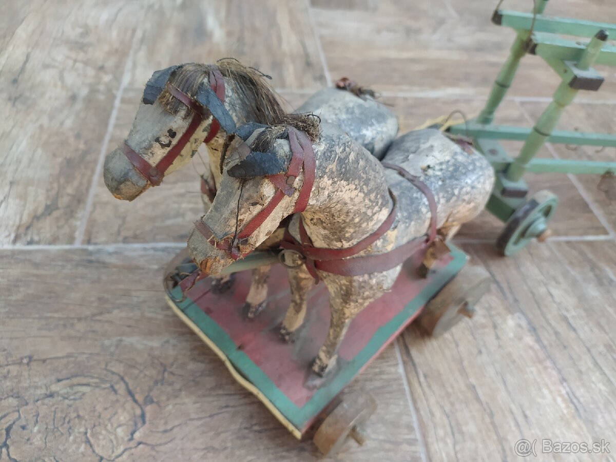 Stará hracka konsky zaprah s vozom - 2