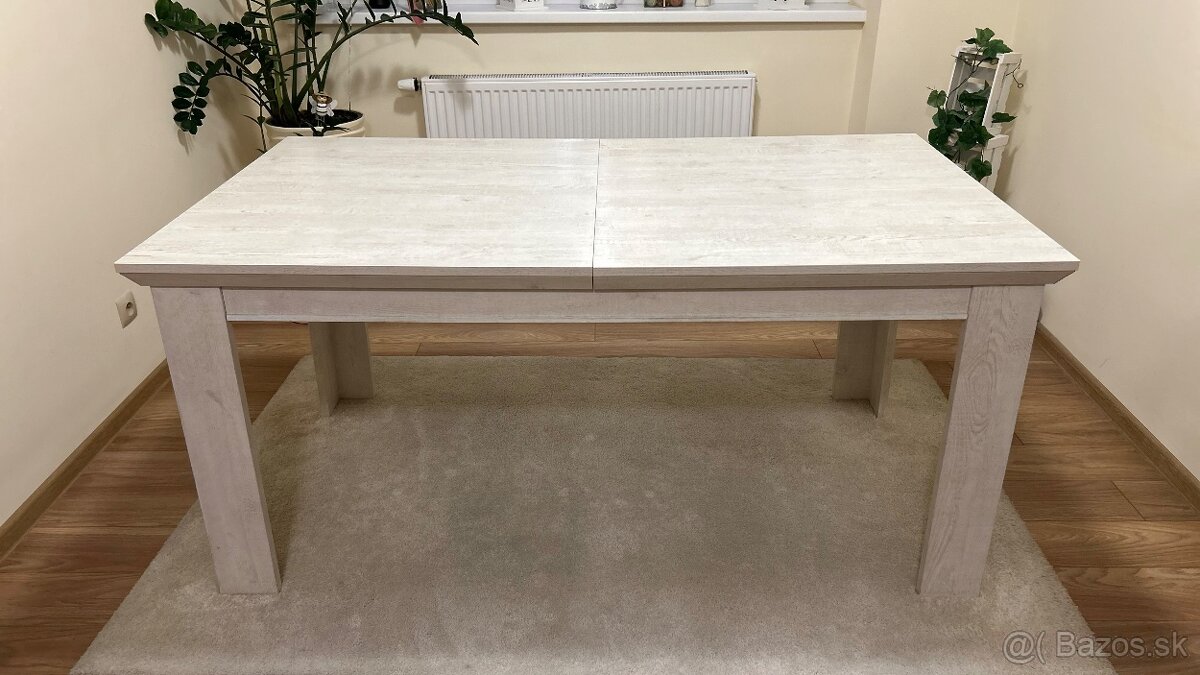 Jedálenský stôl + stoličky - 2