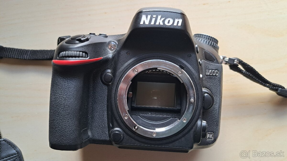 Predám Nikon D600 + Nikkor 50mm f1.8G - 2