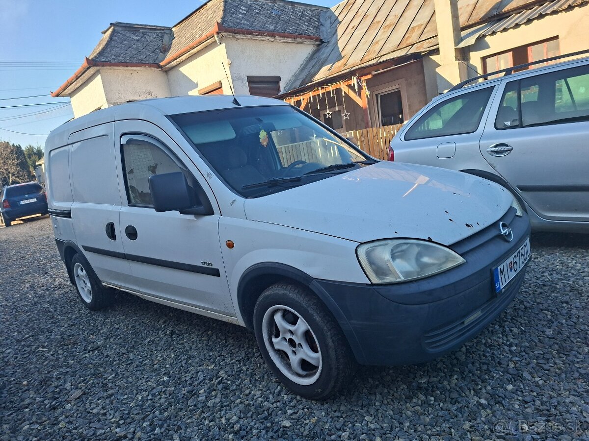 Predam Opel combo - 2