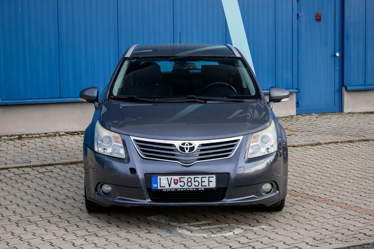 Toyota Avensis Combi 2.0 93kW - 2