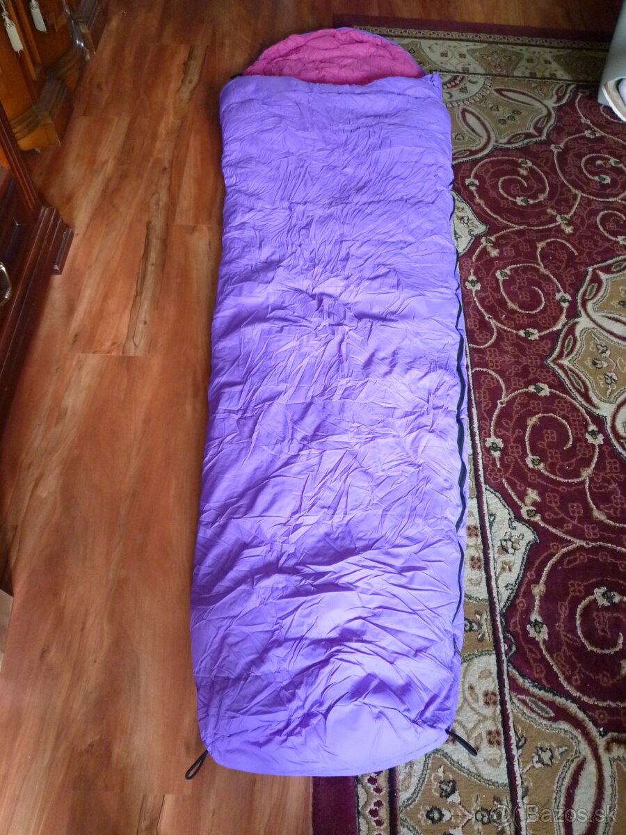 Predám páperový spací vak. - 2
