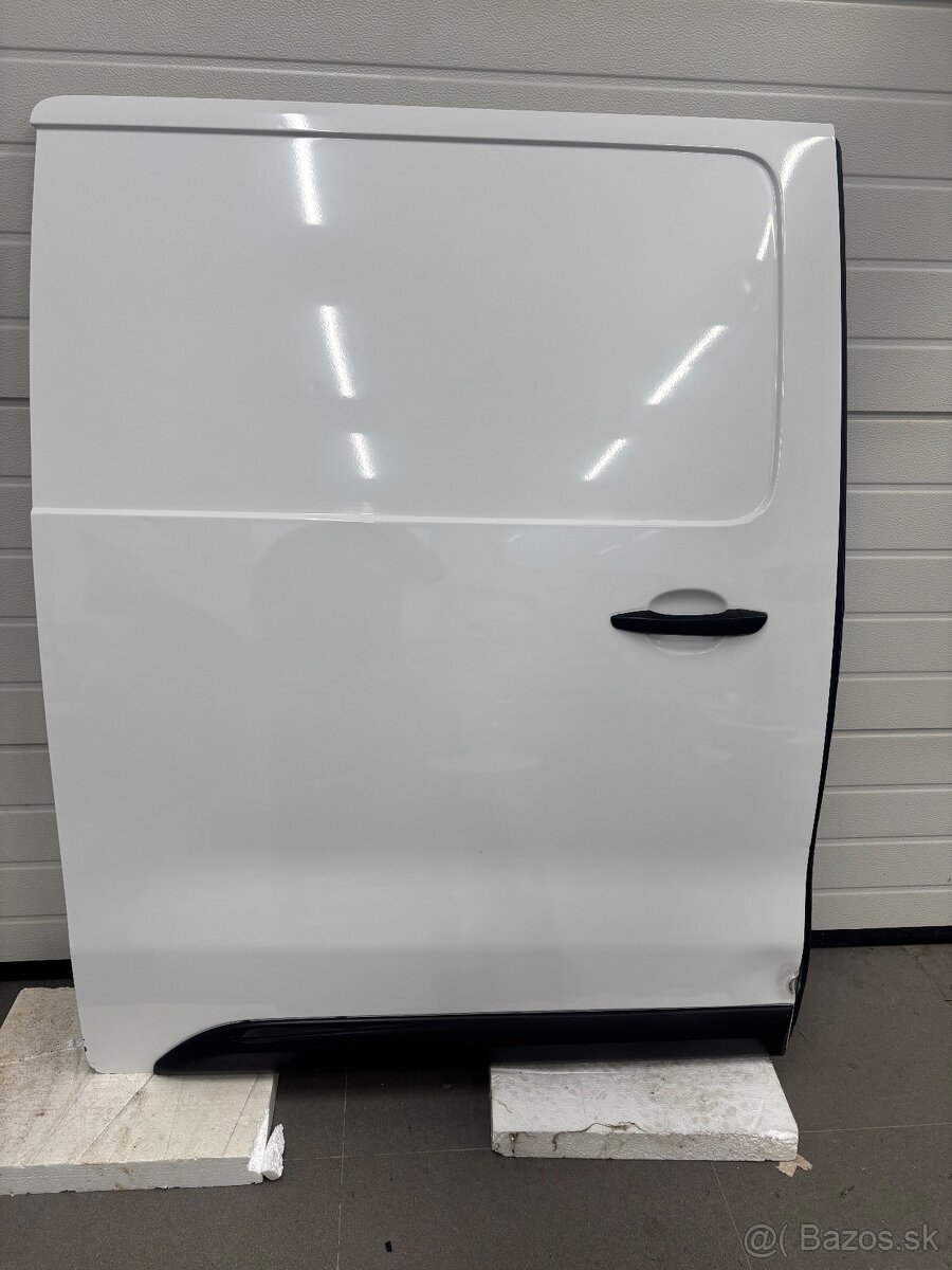 Predám dvere posuvné Peugeot Expert - 2