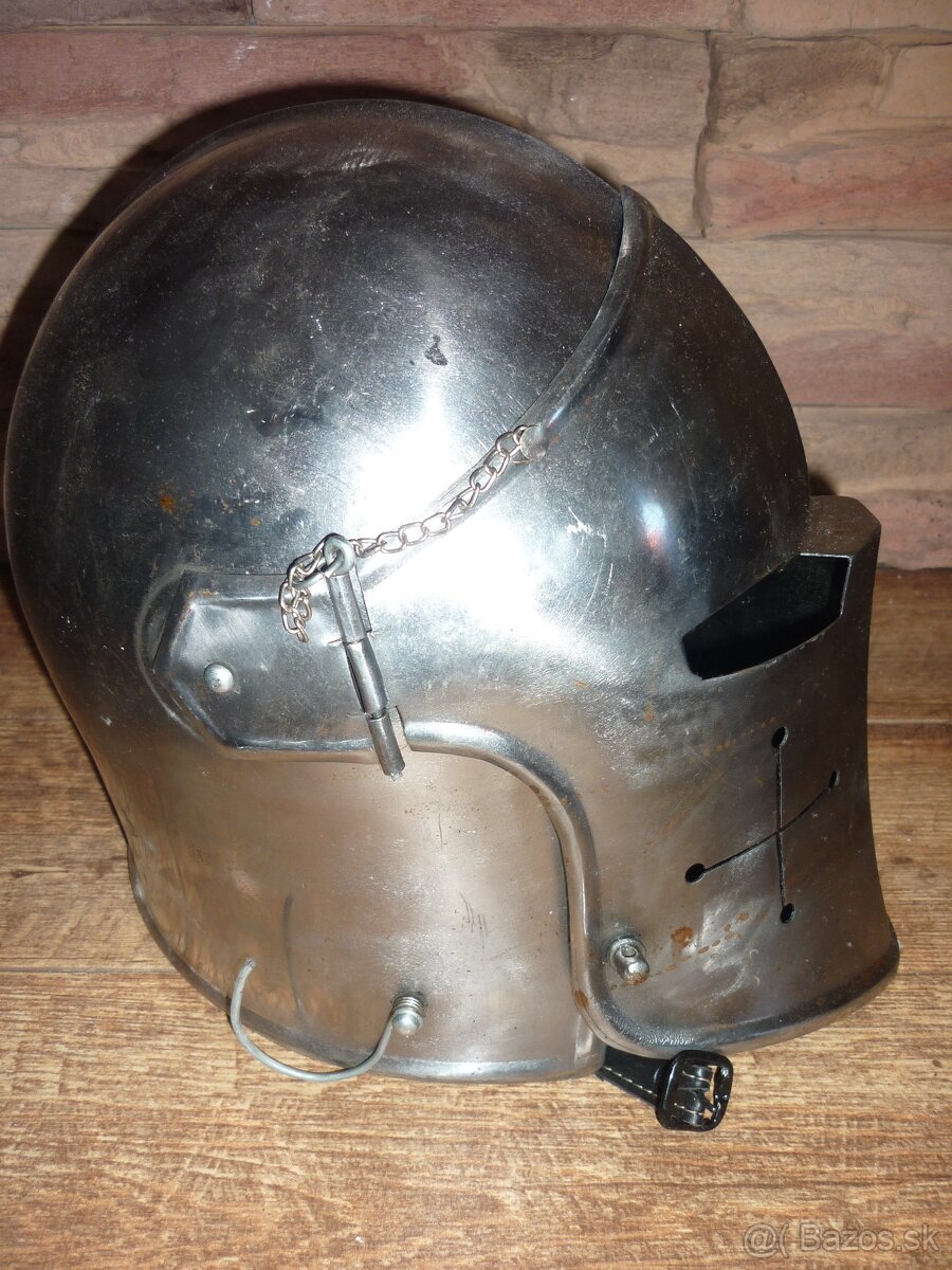 Prilba - 2