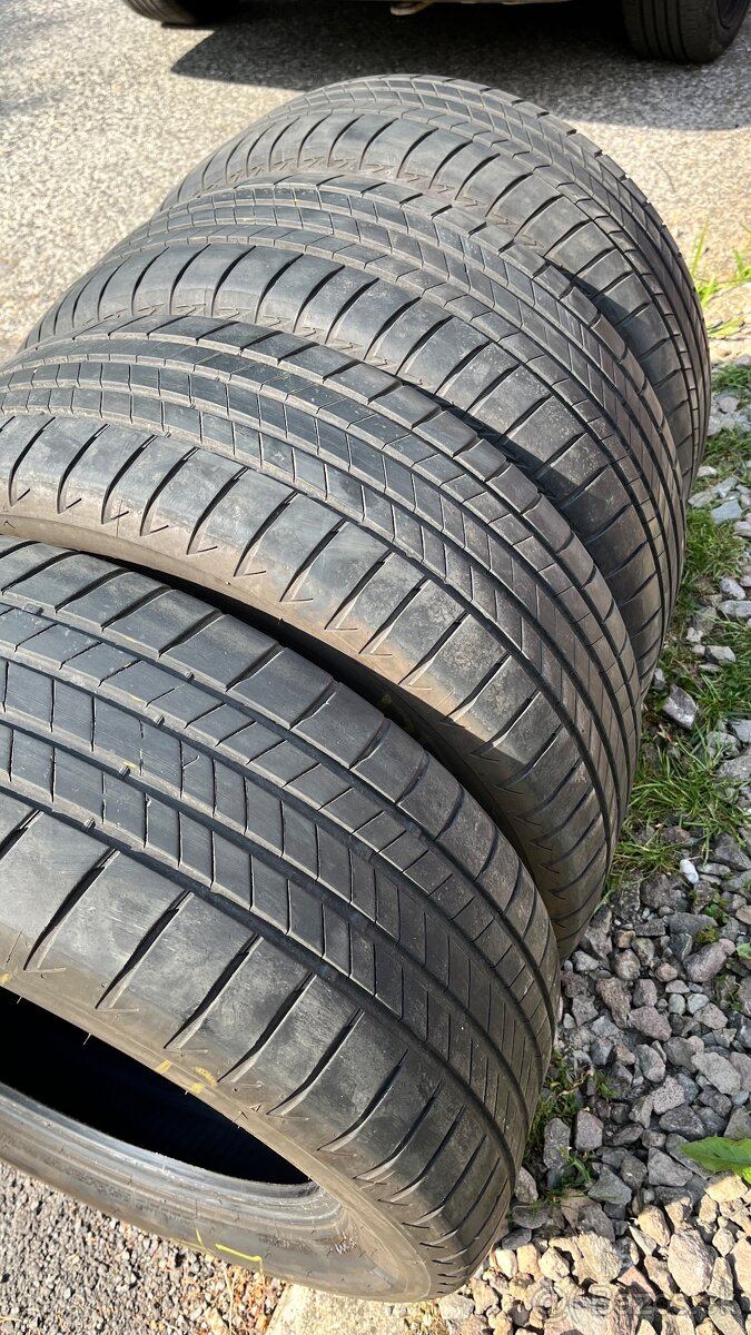 Letné pneu 235/55 r18 - 2